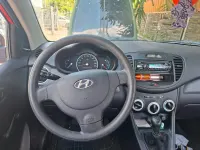 Gebraucht Hyundai i10 67 PS (49 kW) 2010 Rot Kleinwagen
