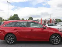 Gebraucht Kia Ceed Sportswagon 136 PS (100 kW) 2023 Rot Kombi