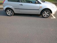 Gebraucht Ford Fiesta 70 PS (51 kW) 2005 Silber Kleinwagen