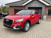 Gebraucht Audi Q2 Ambiente 150 PS (110 kW) 2016 Rot SUV