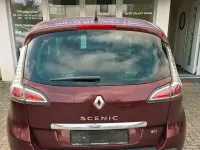 Gebraucht Renault Grand Scénic III Bose Edition 131 PS (96 kW) 2015 Rot Van / Kleinbus
