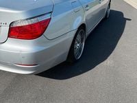 Gebraucht BMW 525 197 PS (144 kW) 2009 Grau Limousine