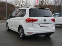 Gebraucht VW Touran Active 150 PS (110 kW) 2021 Weiß Van / Kleinbus