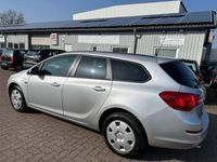 Gebraucht Opel Astra 140 PS (102 kW) 2011 Silber Kombi