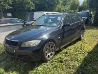 Gebraucht BMW 320 163 PS (119 kW) 2005 Schwarz Kombi