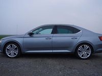 Gebraucht Skoda Superb Style 150 PS (110 kW) 2015 Grau Limousine