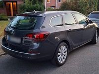 Gebraucht Opel Astra 131 PS (96 kW) 2014 Grau Kombi