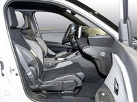 Gebraucht Renault 4 E-Tech Iconic 110 kW (150 PS) 2026 Weiß + black pearlschwarz SUV