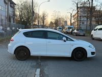 Gebraucht Seat Leon 105 PS (77 kW) 2011 Weiß Limousine