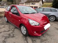 Gebraucht Mitsubishi Space Star 71 PS (52 kW) 2015 Rot Limousine