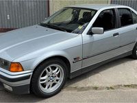 Gebraucht BMW 323 170 PS (125 kW) 1995 Silber Limousine