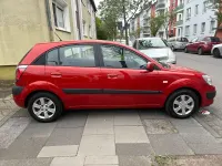 Gebraucht Kia Rio 97 PS (71 kW) 2006 Rot Limousine