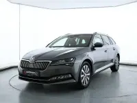 Gebraucht Skoda Superb Style 150 PS (110 kW) 2022 Grau Kombi