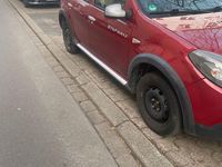 Gebraucht Dacia Sandero Stepway 84 PS (61 kW) 2013 Rot Limousine