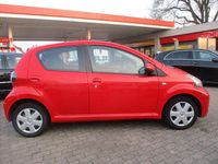 Gebraucht Toyota Aygo Cool 68 PS (50 kW) 2009 Rot Kleinwagen