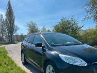 Gebraucht Ford Focus 125 PS (91 kW) 2011 Schwarz Kombi