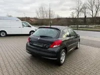 Gebraucht Peugeot 207 Style 184 PS (135 kW) 2011 Schwarz