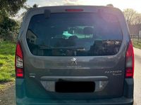 Gebraucht Peugeot TePee 120 PS (88 kW) 2015 Braun Kombi