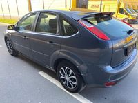 Gebraucht Ford Focus 101 PS (74 kW) 2006 Grau Limousine