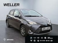 Gebraucht Toyota Yaris Hybrid Club 101 PS (74 kW) 2019 Grau Kleinwagen