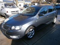 Gebraucht Skoda Rapid Ambition 105 PS (77 kW) 2015 Metalgrau metallic Kleinwagen