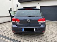 Gebraucht VW Golf Team 122 PS (89 kW) 2010 Blau Limousine