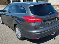 Gebraucht Ford Focus Cool & Connect 120 PS (88 kW) 2018 Grau Limousine