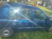Gebraucht Renault Clio II 98 PS (72 kW) 2005 Blau Kleinwagen