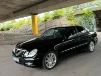 Gebraucht Mercedes E300 Avantgarde 211 PS (155 kW) 2008 Schwarz Limousine