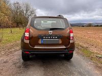 Gebraucht Dacia Duster Lauréate 125 PS (91 kW) 2015 Braun SUV