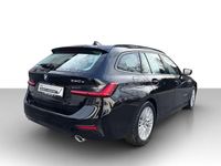 Gebraucht BMW 330e Sport Line 292 PS (214 kW) 2021 Schwarz ii uni Kombi