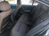 Gebraucht BMW 318 143 PS (105 kW) 2008 Grau Limousine