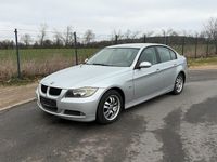 Gebraucht BMW 318 129 PS (94 kW) 2007 Silber Limousine