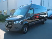 Gebraucht Mercedes Sprinter 190 PS (139 kW) 2023 Schwarz Van