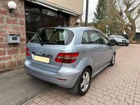Gebraucht Mercedes B200 140 PS (102 kW) 2006 Amethyst metallic Van / Kleinbus