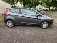 Usata Ford Fiesta 80 CV (58 kW) 2017 Grigio Utilitaria