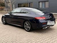 Gebraucht Mercedes C300 258 PS (189 kW) 2021 Blau Coupé