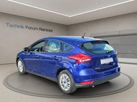 Gebraucht Ford Focus 104 PS (76 kW) 2015 Blau Limousine