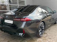 Neu BMW 520 Comfort Edition 197 PS (144 kW) 2026 Sophistograu brillanteffekt