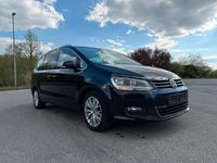 Second-hand VW Sharan 140 CP (102 kW) 2011 Negru Monovolum