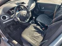 Gebraucht Renault Clio GrandTour Dynamique 101 PS (74 kW) 2008 Platingrau Kombi