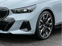 Neu BMW 520 M Sport 197 PS (144 kW) 2026 Grau (brooklyn grau) Limousine