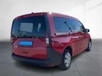 Second-hand VW Caddy Maxi Basis 114 CP (83 kW) 2024 Roșu Monovolum