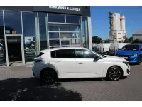 Gebraucht Peugeot 308 Allure 131 PS (96 kW) 2022 Weiß Limousine