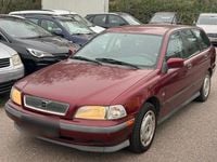 Gebraucht Volvo V40 116 PS (85 kW) 1997 Rot Kombi