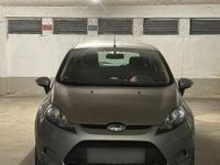 Gebraucht Ford Fiesta 80 PS (58 kW) 2009 Silber Kleinwagen
