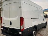 Gebraucht Iveco Daily 136 PS (100 kW) 2020 Weiß Van / Kleinbus
