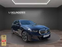 Gebraucht BMW 520 M Sport 197 PS (144 kW) 2025 Black sapphire metallic Kombi