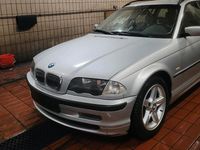 Gebraucht BMW 320 170 PS (125 kW) 2000 Silber Kombi