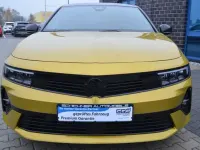 Gebraucht Opel Astra 131 PS (96 kW) 2024 Gelb (lackierung amber yellow/typ auss) Limousine